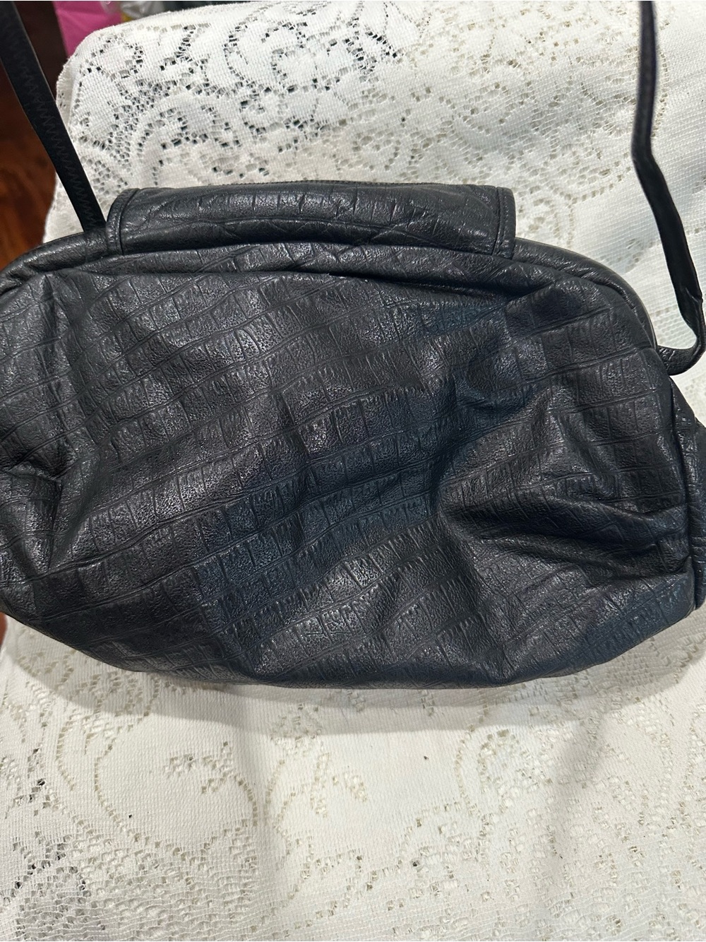 Vintage Black Leather shoulder Bag with Cream Inset Accents old money - Picture 6 of 9